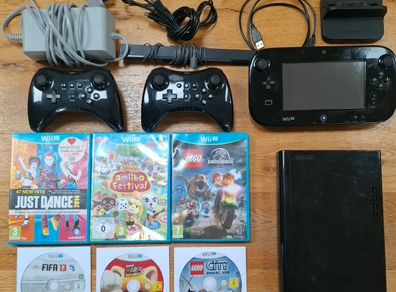 Nintendo Wii U console Black 32GB Bundle