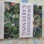 set of gardening books Image 10
