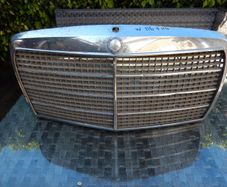 Mercedes Grill W 114/116