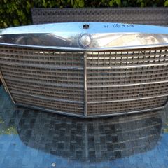 Mercedes Grill W 114/116