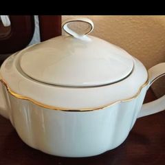 Vintage Royal Winton Porcelain Teapot
