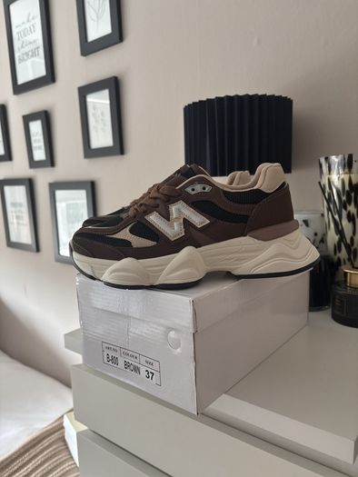 Ladies runners brand new