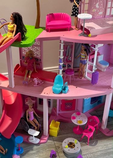 Barbie Dreamhouse Bundle