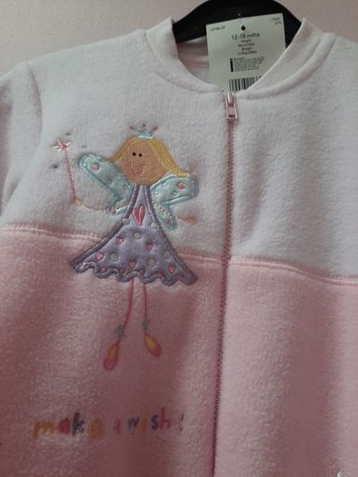 New sleepsuit tag attached