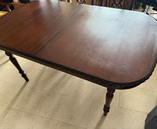 Mahogany dining table & 6 chairs