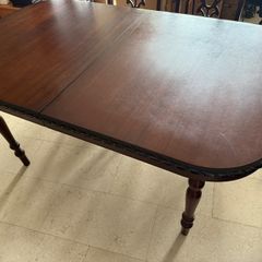 Mahogany dining table & 6 chairs