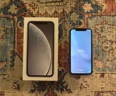 Apple iPhone XR 64GB White Original Box - 88% Battery - 3Ireland