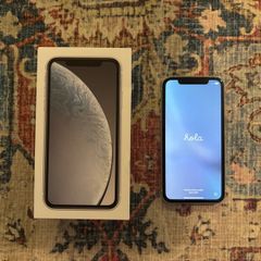 Apple iPhone XR 64GB White Original Box - 88% Battery - 3Ireland