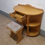 dressing table perfect condition oak wood Image 3