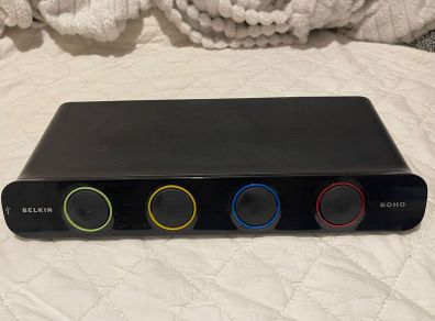 Belkin F1DS104L SOHO Series 4-Port USB/VGA KVM Switch with Audio and Built-In USB Hub with 2 Cables