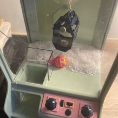 toy grabber