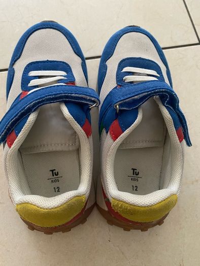 Kids trainers/runners size 12UK