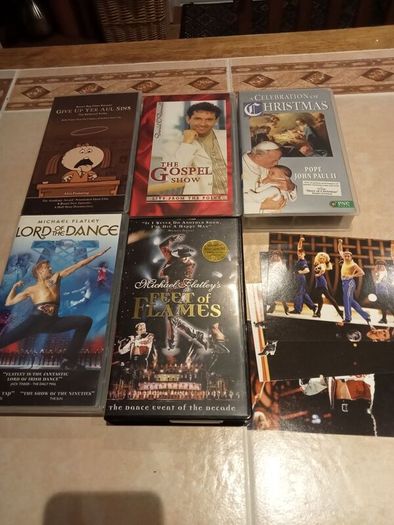 VCR collectors 90s 1000 nostalgia enthus