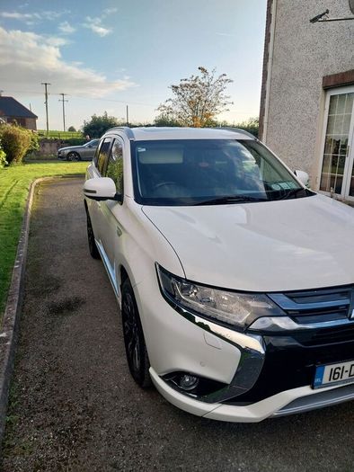Mitsubishi Outlander 2016