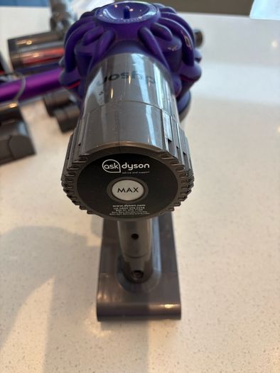 Dyson V6 Animal Hoover