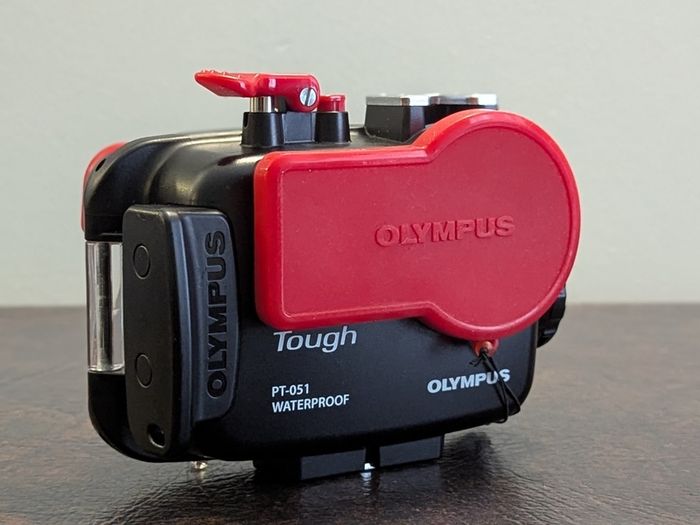 Olympus PT-051 Underwater Housing - Near New for TG-610 TG-810 - Tough Series