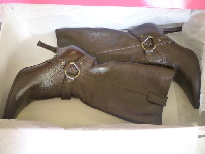 Gionni rustic brown leather boots Size Uk 6 Eu 39 with original box Immaculate. Euro 125 new