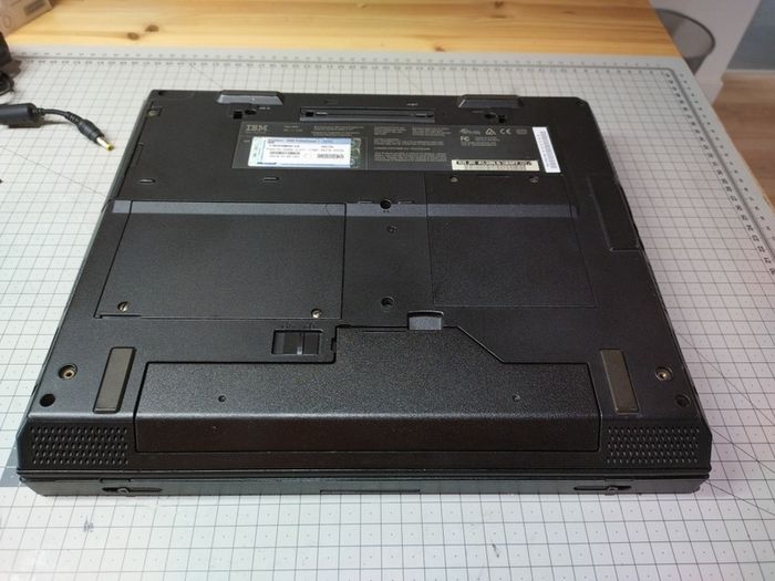 IBM ThinkPad A31 laptop