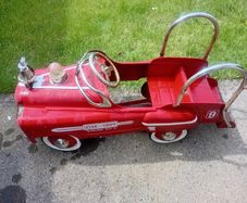 Kids Antique Pedal Fire Engine