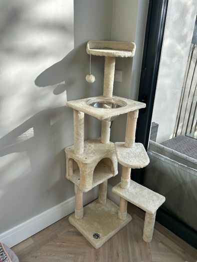 Cat tower