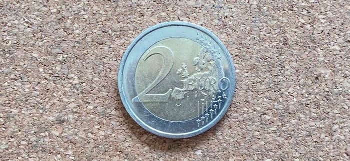 2 euro coin