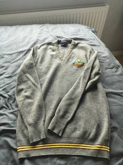 De la salle churchtown jumper size 30/31