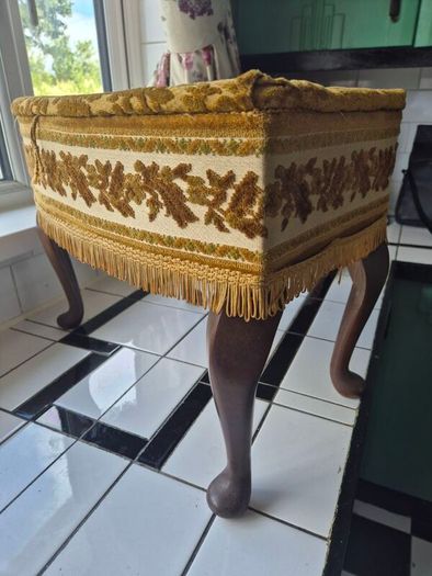 Vintage MidCentury 1950s Tapestry sewing box foorstool