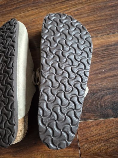 Brand New Never Worn Birkenstock Boston Mules