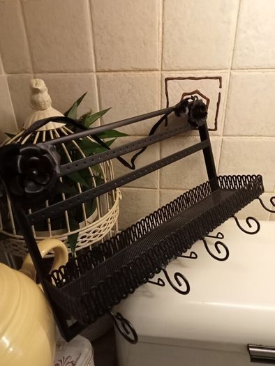 Jewellery stand