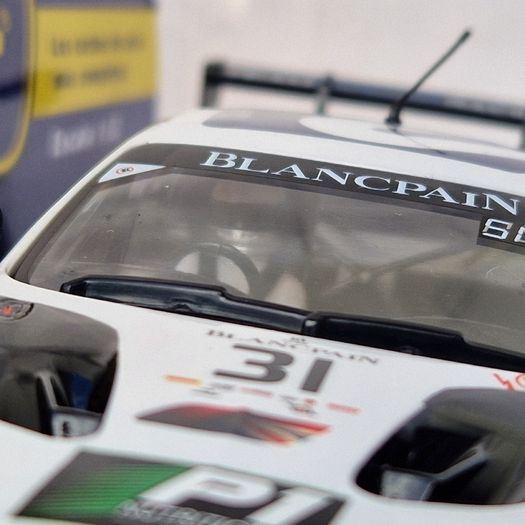 Scalextric Bentley Continental GT3- #31 Slot car ( H4024 C4024 24hr Le Mans touring superslot )