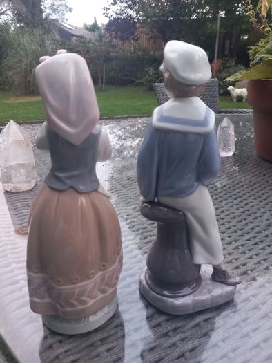 2 Lladro figurines, no damage