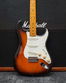 Fender Japan Stratocaster ST57-TX Early 2000's - 2 Tone Sunburst