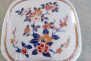vintage Japanese vase Kozan Gama porcelain stamped 12 x10 cm.