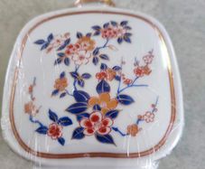 vintage Japanese vase Kozan Gama porcelain stamped 12 x10 cm.