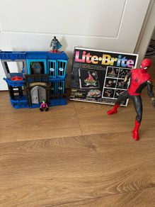 toys