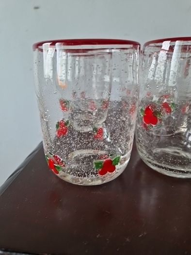 vintage jug & glasses Christmas