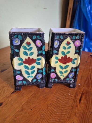 Pair of vintage ceramics, signed.