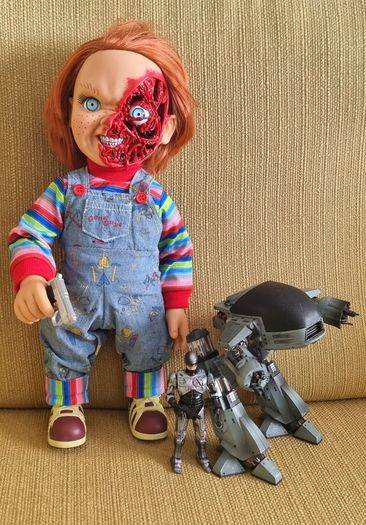 Chucky doll