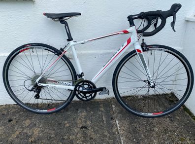Giant Defy Road Bike