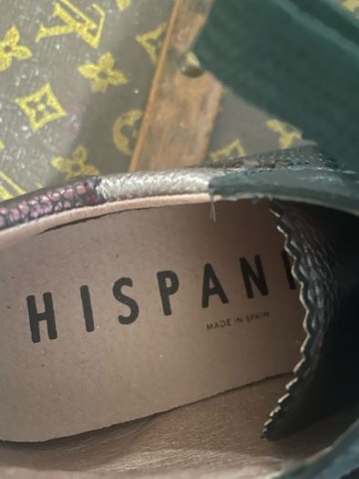 Hispanics trainers