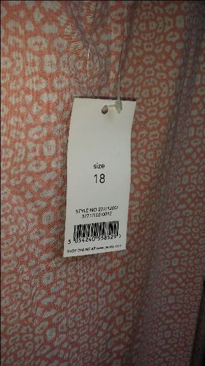 BNWT Oversize top by George size UK18 EUR46 Postage included