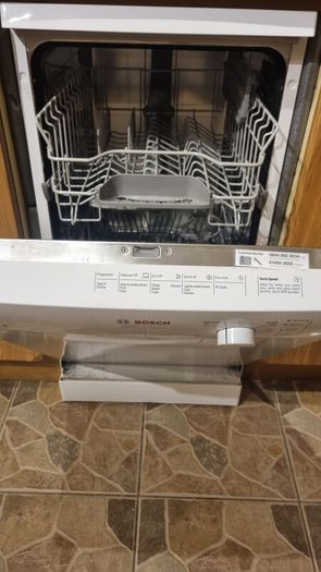 Dishwasher slime line. Bosh . White color.