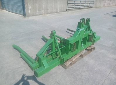 Double bale lifter