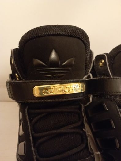 Adidas unisex AdiRise 2 size uk 5.5