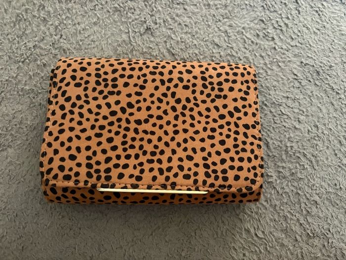 hand bag