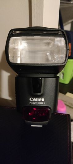 Canon Speedlite 430EX II
