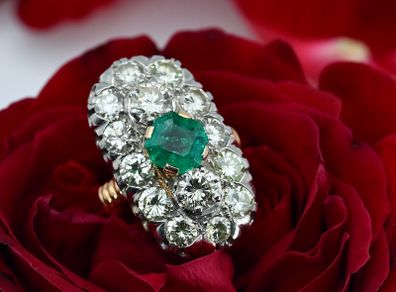 Vintage 1940s Emerald & Diamond Ring - Rose Gold