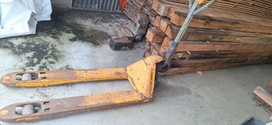 pallet truck