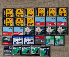 29x 256MB - 2GB CF Compact Flash Memory Cards Vintage Joblot Bundle Photography Camera Video