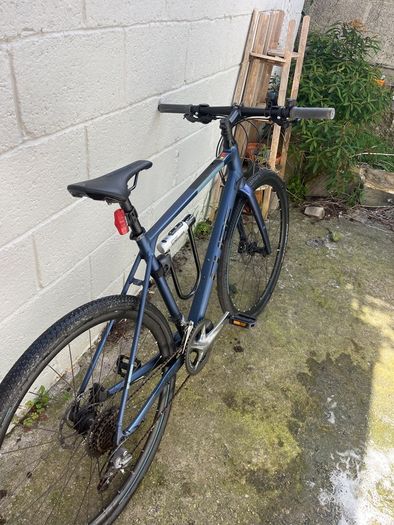 Cube Nulane Hybrid Bike (56cm) Includes Lock, Lights & Helmet